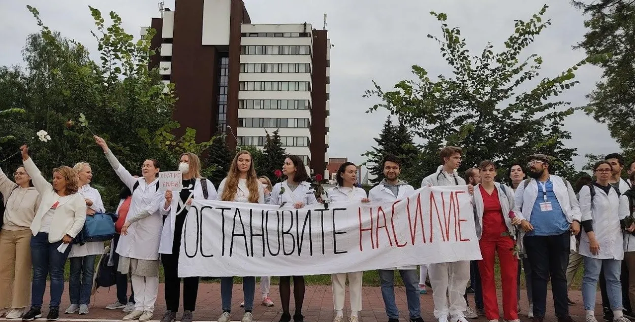 В БСПМ по громкой связи просят врачей не ходить на акции