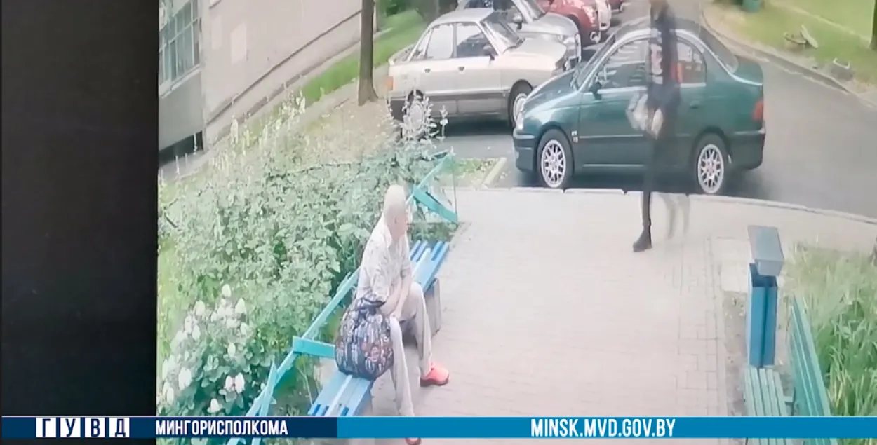 Минчанин ограбил иностранца и купил себе "Мерседес" / Кадр из видео