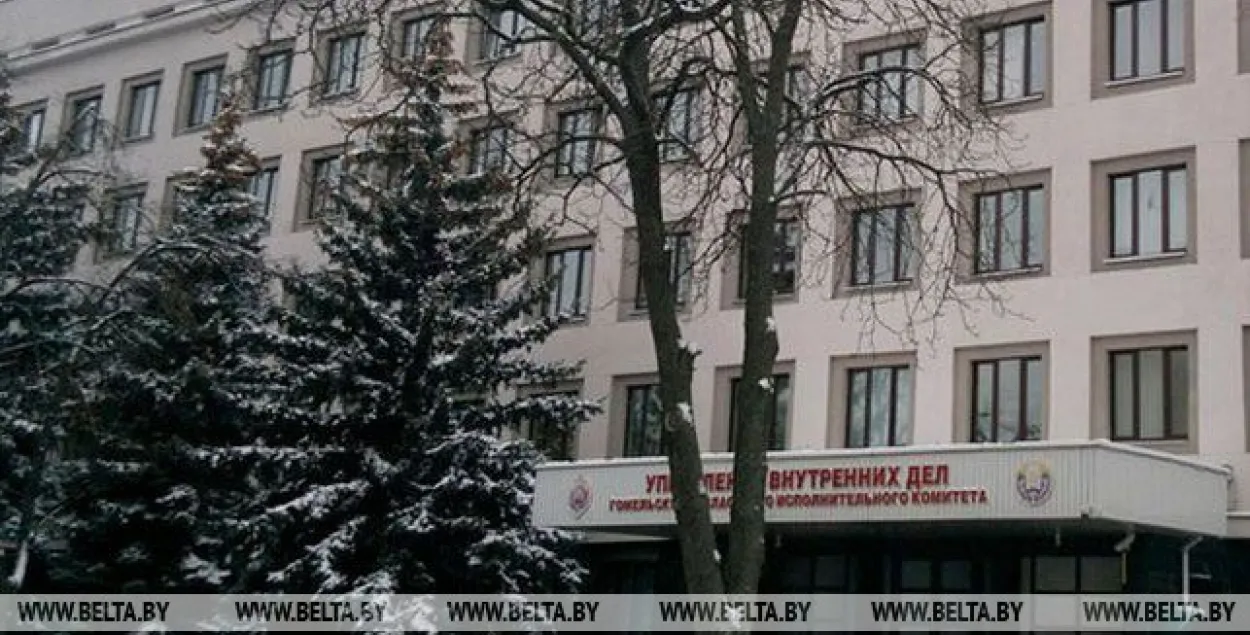 На чыгуначную станцыю ў Калінкавічах прыйшоў п'яны мужчына з пісталетам