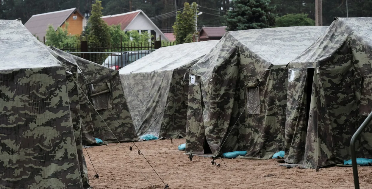 Адзін з цэнтраў для прыёму нелегальных мігрантаў у Літве / Reuters