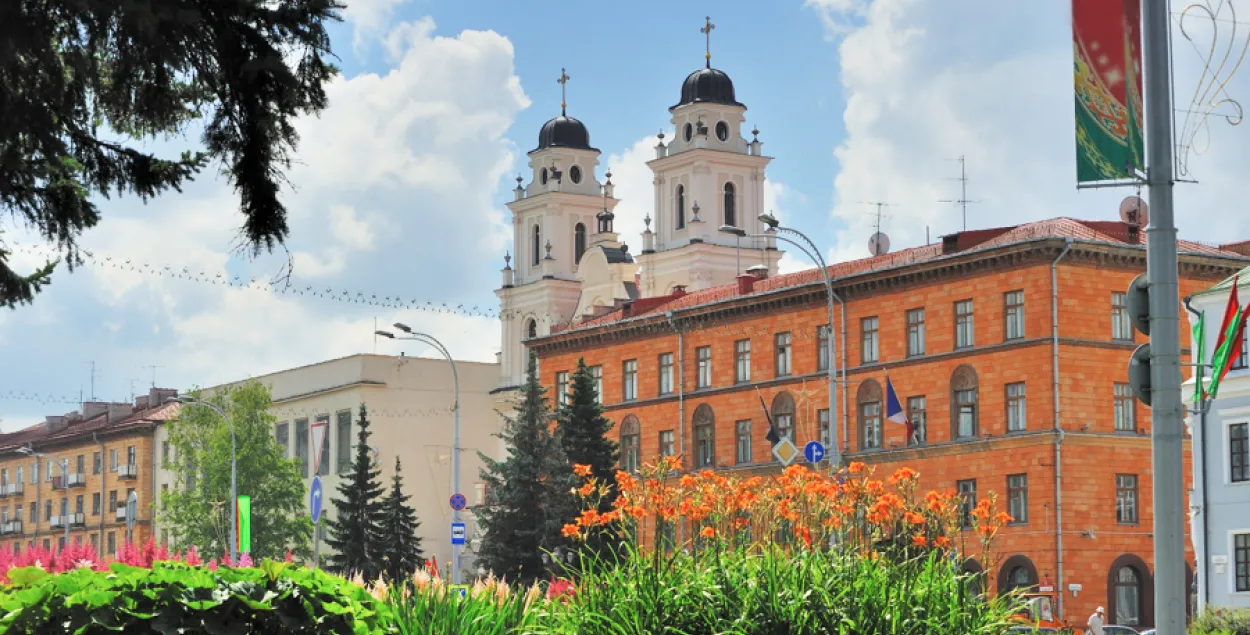 Мінск па дарагоўлі для замежнікаў — на адным узроўні з Алжырам