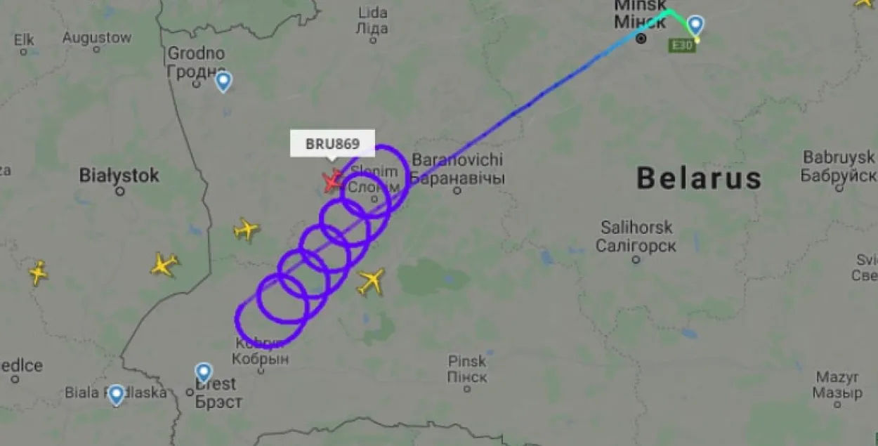 Самолет "наворачивал круги" над Брестчиной / Flightradar