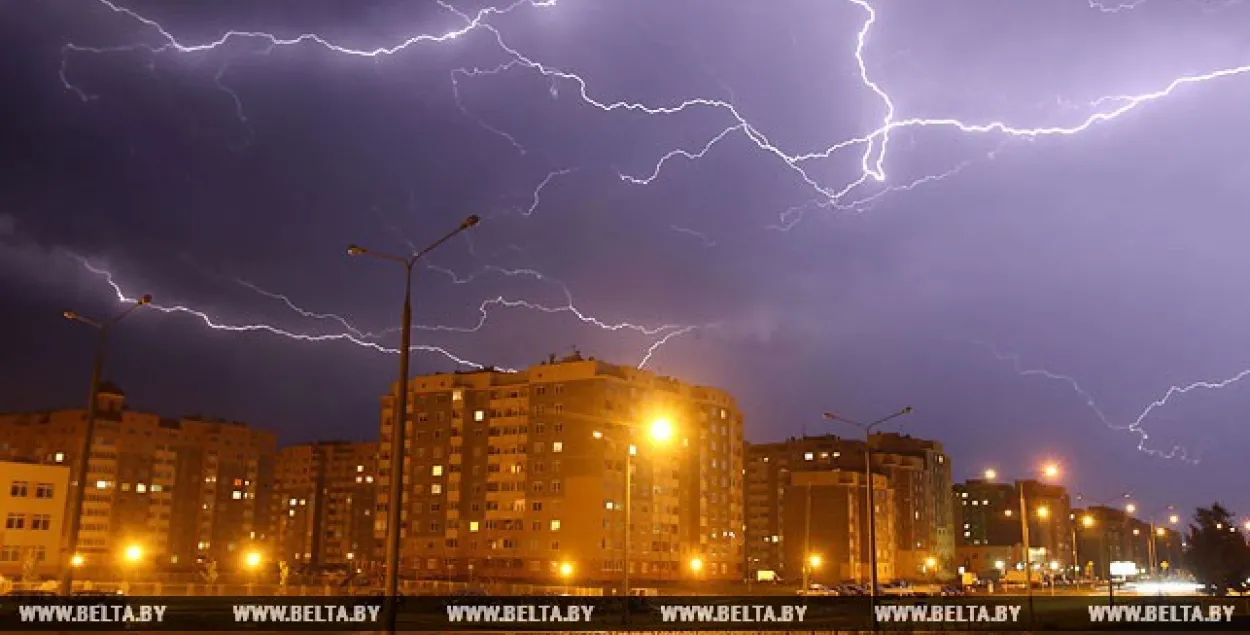 26 ліпеня сіноптыкі абвясцілі ў Беларусі аранжавы ўзровень небяспекі