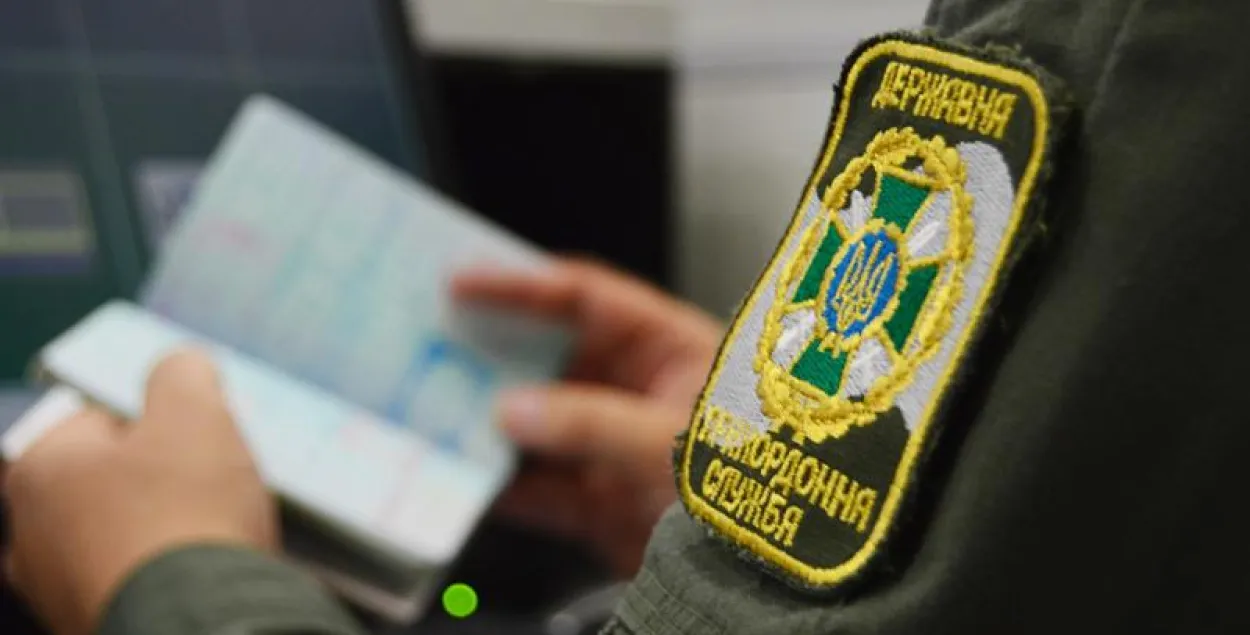 Двое расійскіх паліцэйскіх збеглі ва Украіну (відэа)