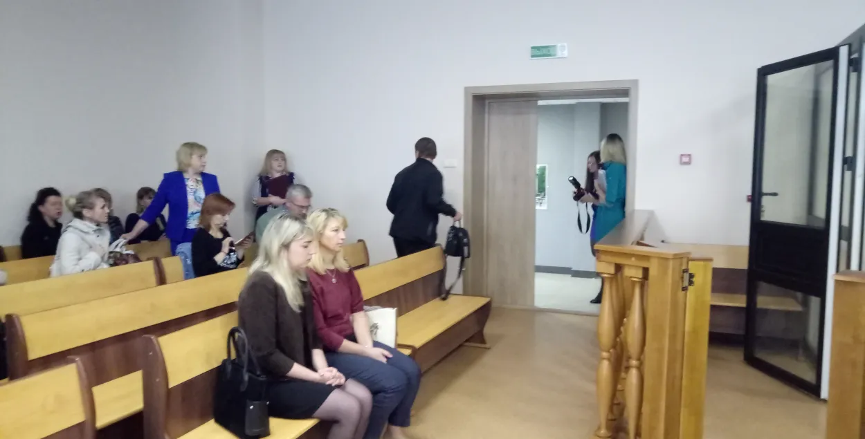 Учительницы в суде. Фото: Еврорадио