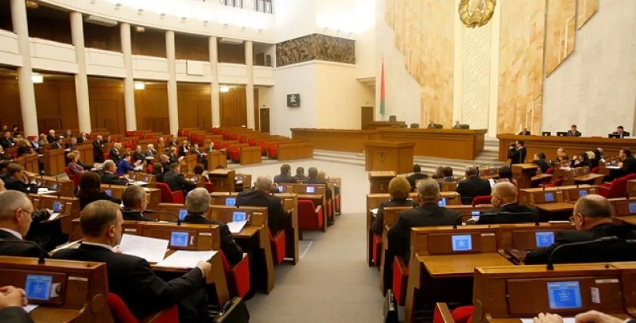 "Ліберальныя" папраўкі ў Адміністрацыйны кодэкс паступілі ў парламент