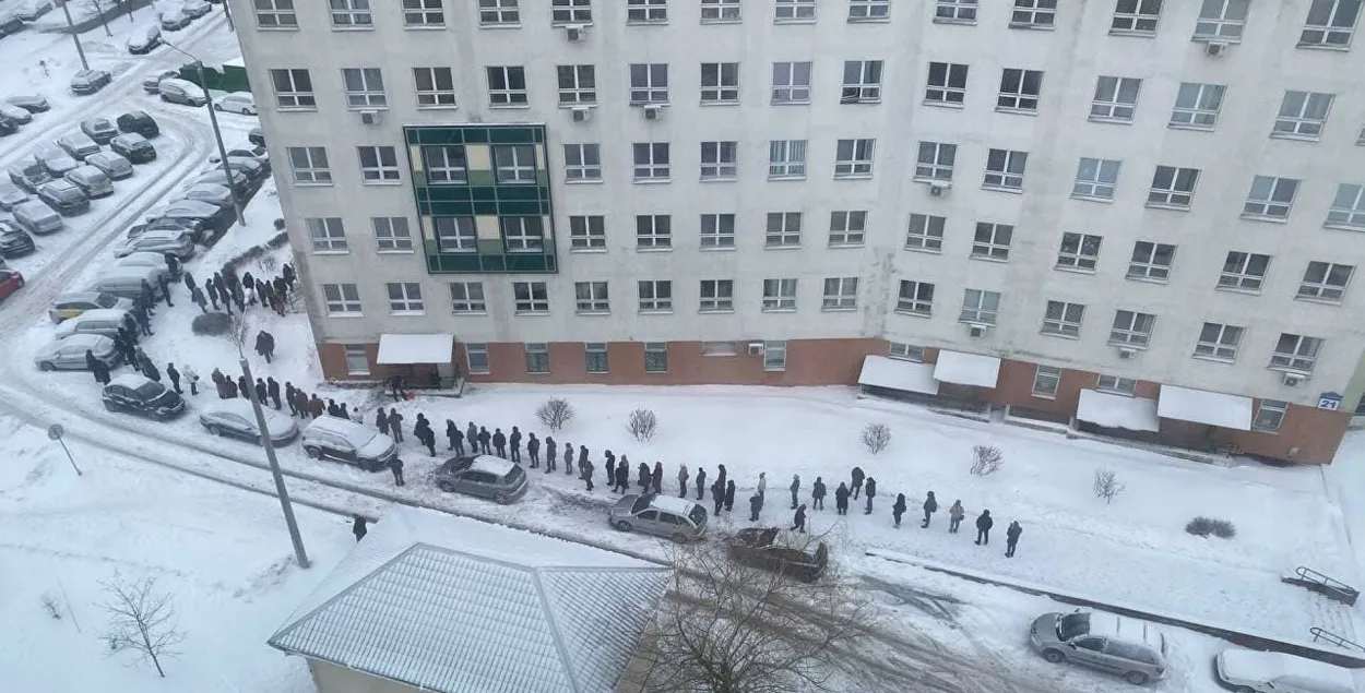 Паліклінікі ў Беларусі будуць працаваць без выходных