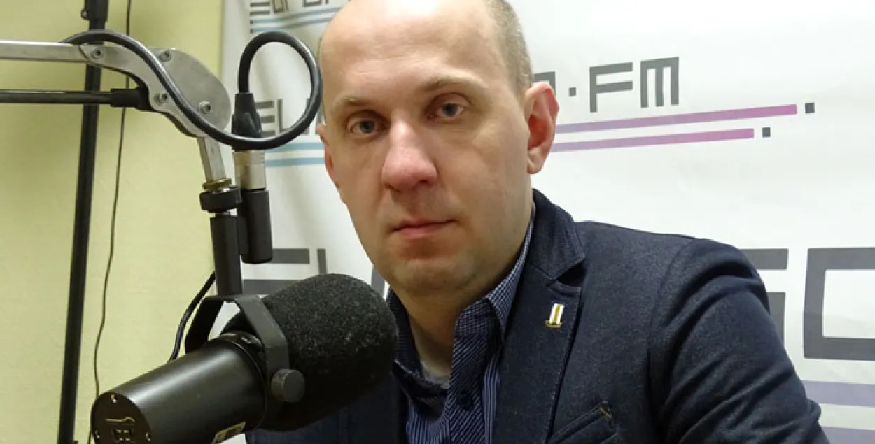 Паротнікаў: Рэпрэсіі спрацоўваюць, толькі калі расце дабрабыт людзей