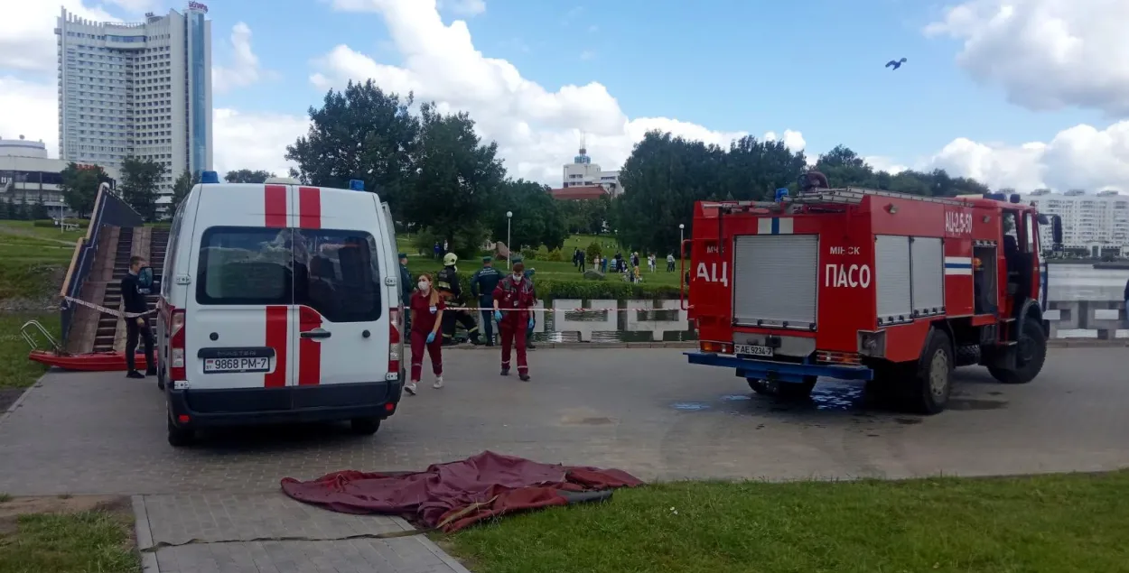 У Мінску патануў пенсіянер: выраніў у Свіслач пляшку і нырнуў, каб яе дастаць