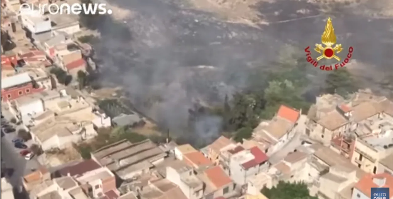 У Італіі арыштавалі 15 пажарнікаў, якія самі падпальвалі лес