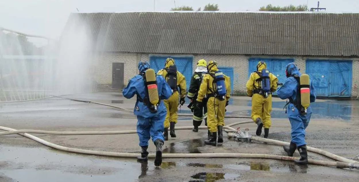 Выкід аміяку на прадпрыемстве ў Мёрах, эвакуявалі 560 дзяцей