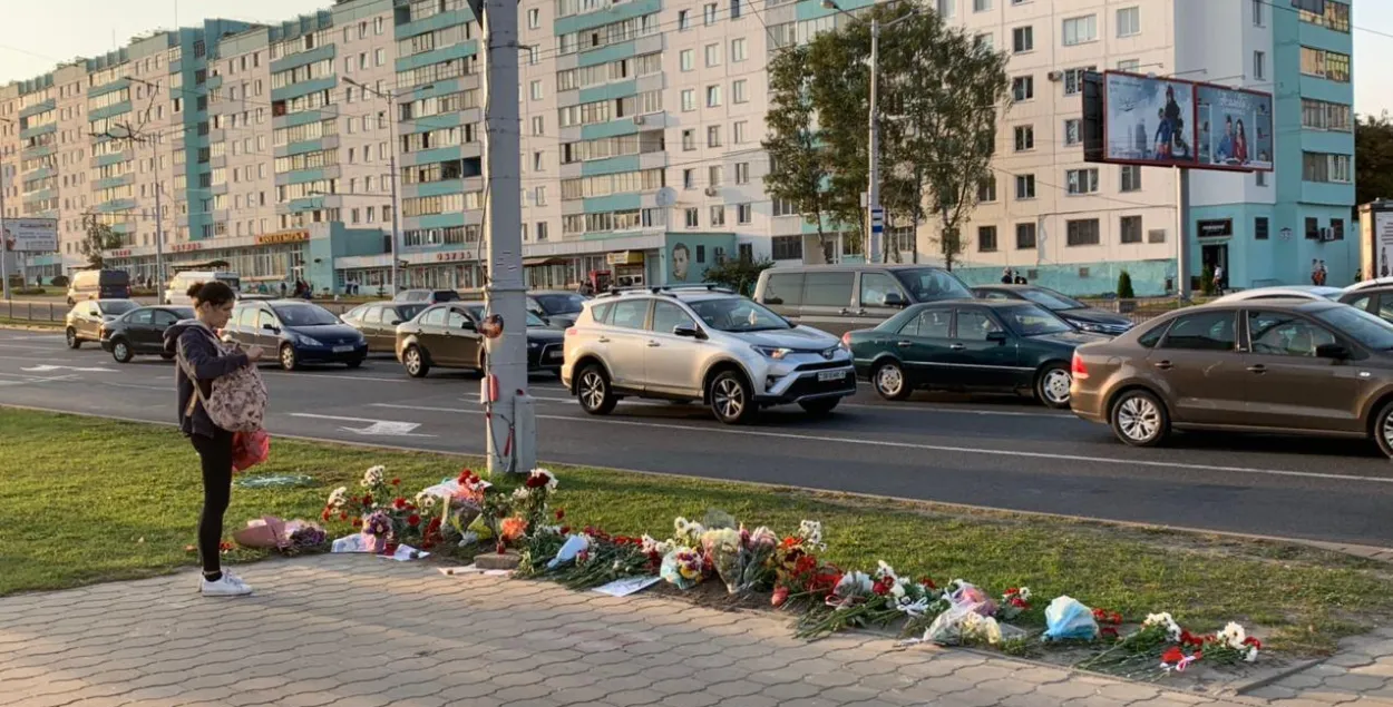 Мемарыял Тарайкоўскаму на ст.м. Пушкінская / Еўрарадыё