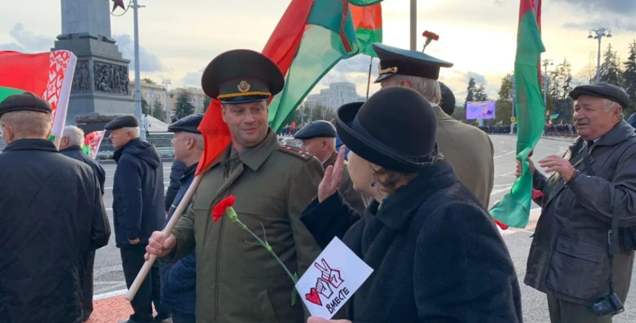 Стэндаперу, які прыйшоў на праўладны мітынг, далі яшчэ 15 сутак