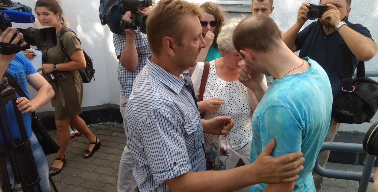 Мінчук, якога параніў міліцыянер, асуджаны на 5 гадоў абмежавання волі
