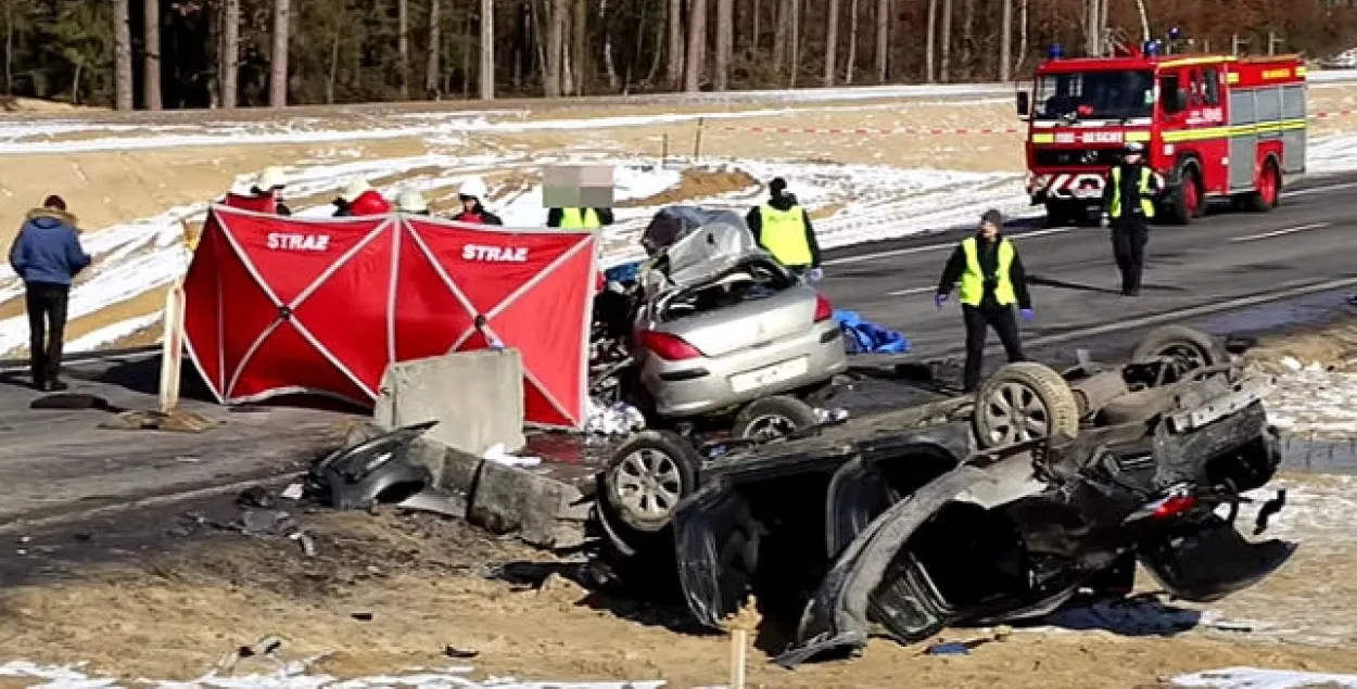 Двое беларусаў загінулі ў аўтааварыі ў Польшчы 