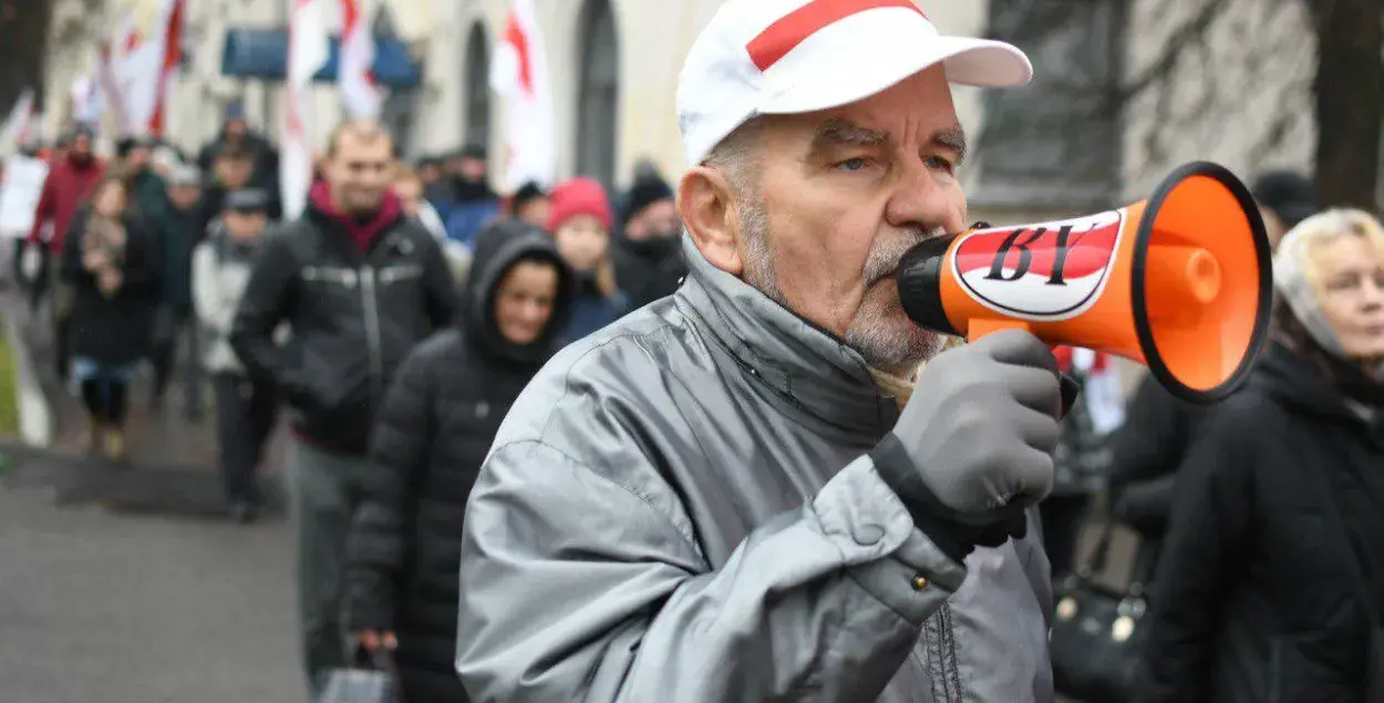Прыгожыя людзі: хто ідзе шэсцем на Дзяды ў Мінску