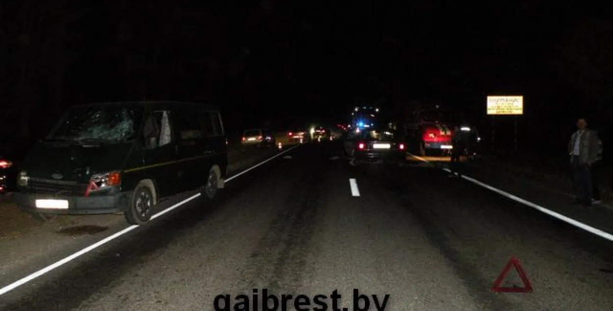 Ля Пружанаў не пазначаны флікерамі пешаход загінуў ад двайнога наезду аўто