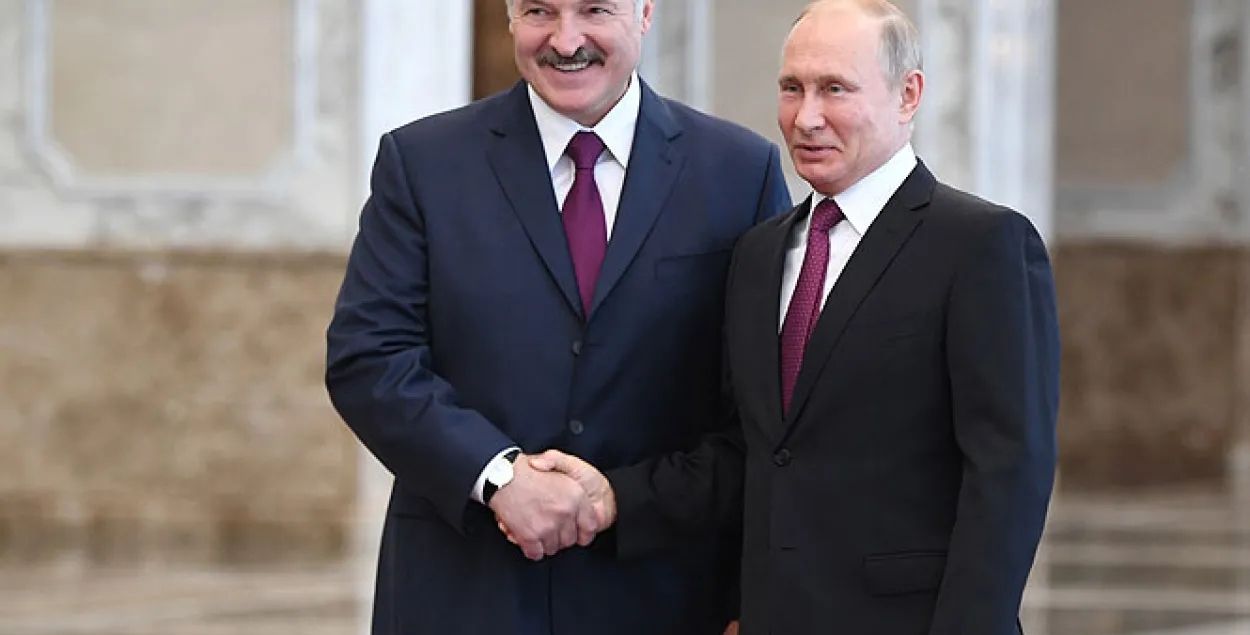 Лукашэнка паляцеў у Сочы на перамовы з Пуціным
