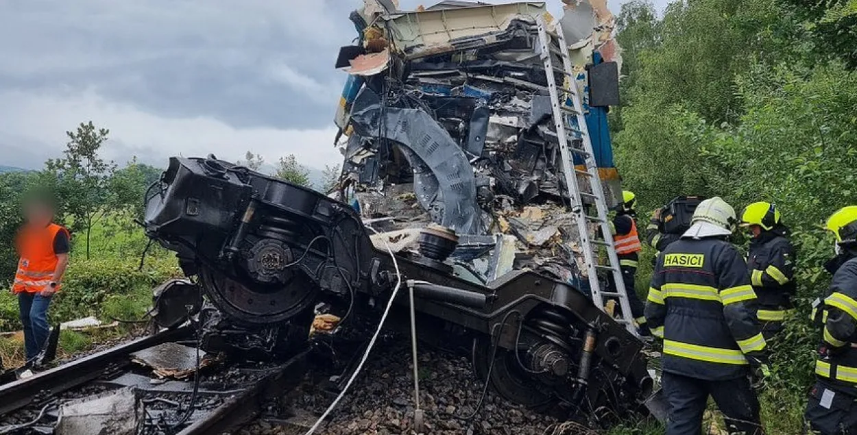 У Чэхіі сутыкнуліся пасажырскія цягнікі, ёсць загінулыя