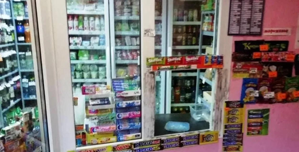 У Мінску шукаюць мужчыну, які здзейсніў два напады на харчовыя крамы