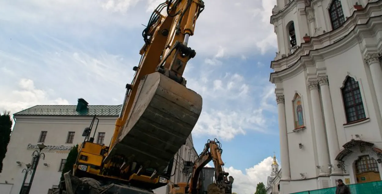 Будаўнічыя працы ў гістарычным цэнтры Віцебска / news.vitebsk.cc