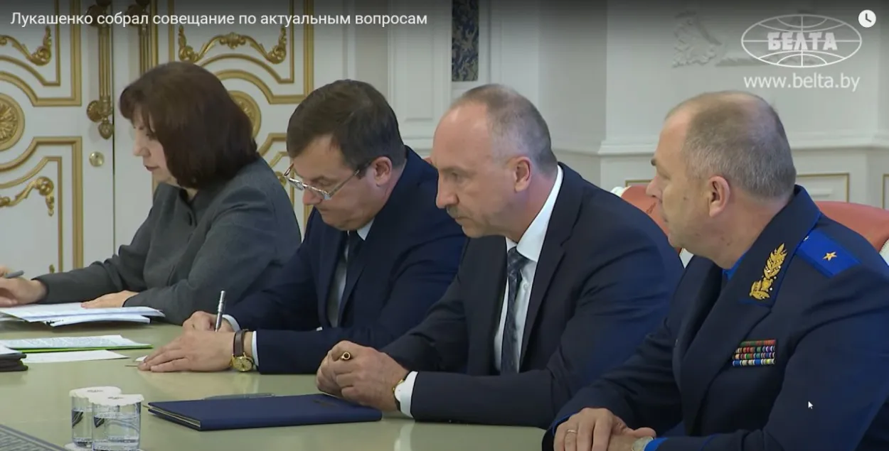 Андрей Равков (второй слева) во время совещания / БЕЛТА