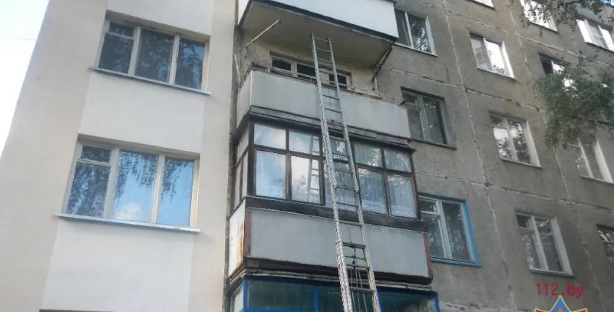 У Рэчыцы на пажары загінулі пенсіянерка і яе маленькі праўнук (фота)