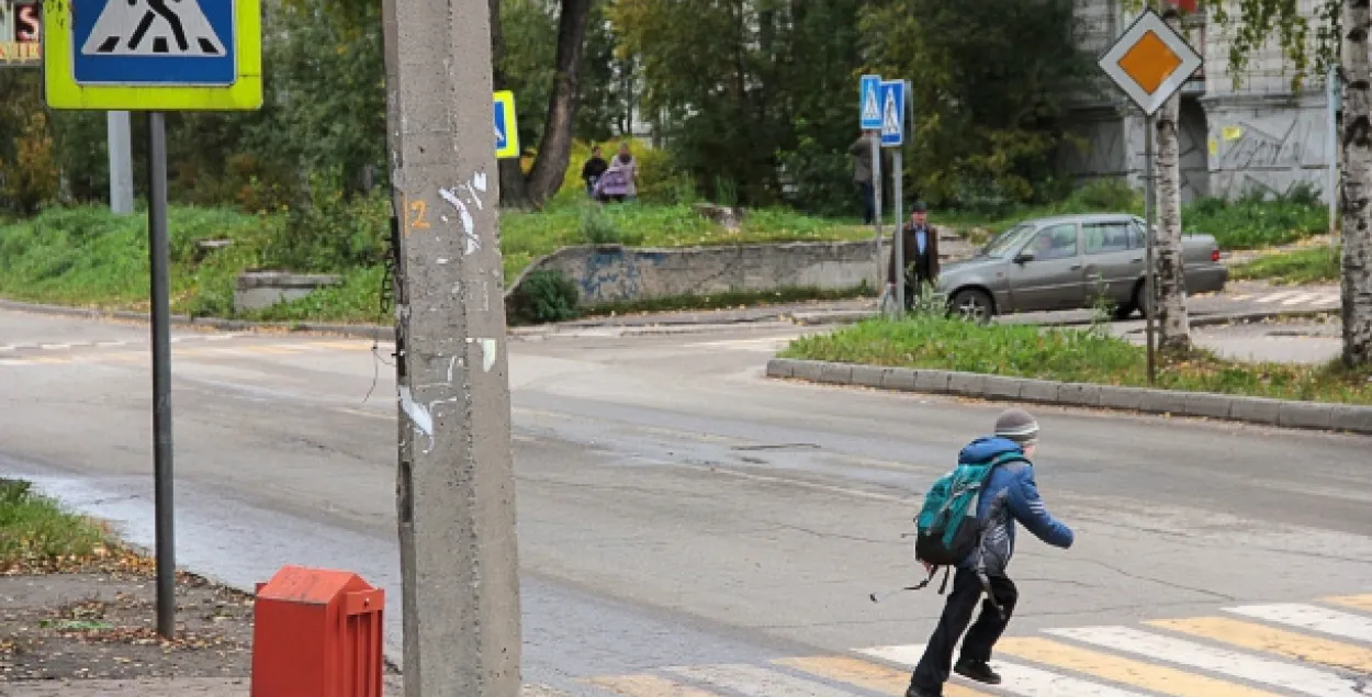 У Брэсце аўтамабіль траўмаваў сямігадовае дзіця
