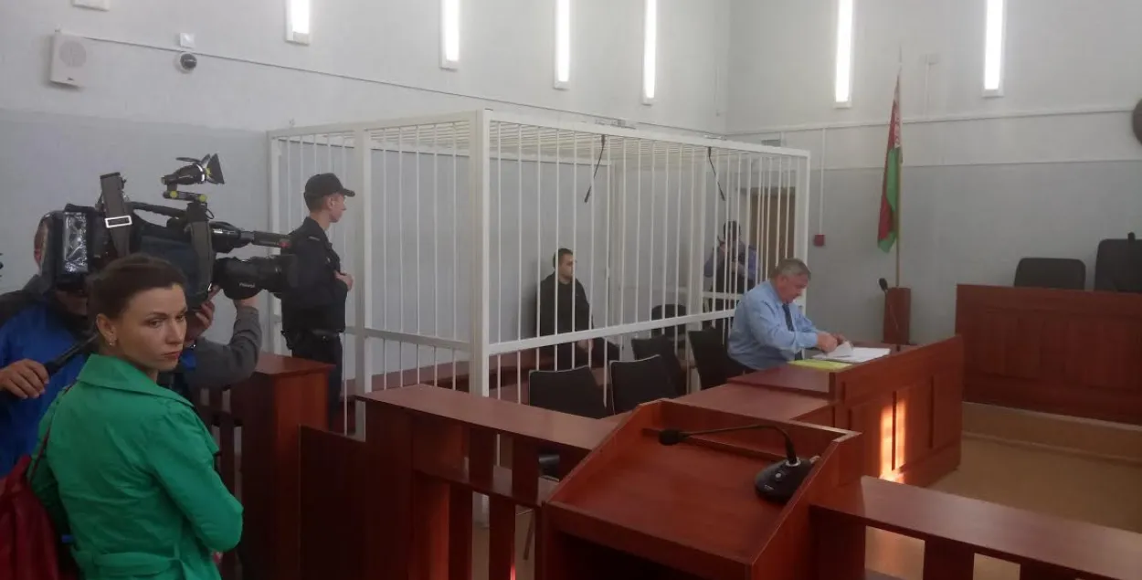 Раварыст з бітай: Не хацеў моцна біць пешахода, ударыў у выхаваўчых мэтах