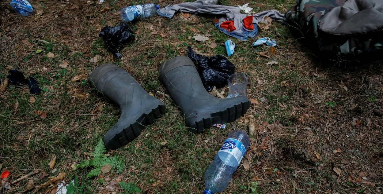 Wyborcza: Беларускія памежнікі прадаюць мігрантам ваду па 25 еўра за бутэльку