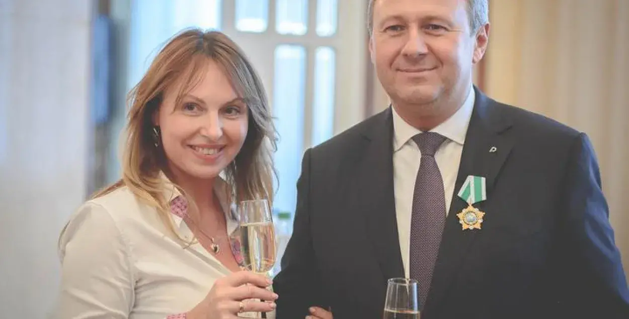 Жонка прэм'ера спрачалася з ім з нагоды "закону ад адтэрміноўках" 