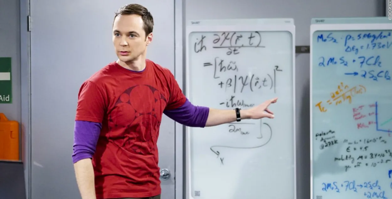 Шэлдан Купер выкладае, не задумваючыся пра грошы. Кадр з серыяла "Big Bang Theory".