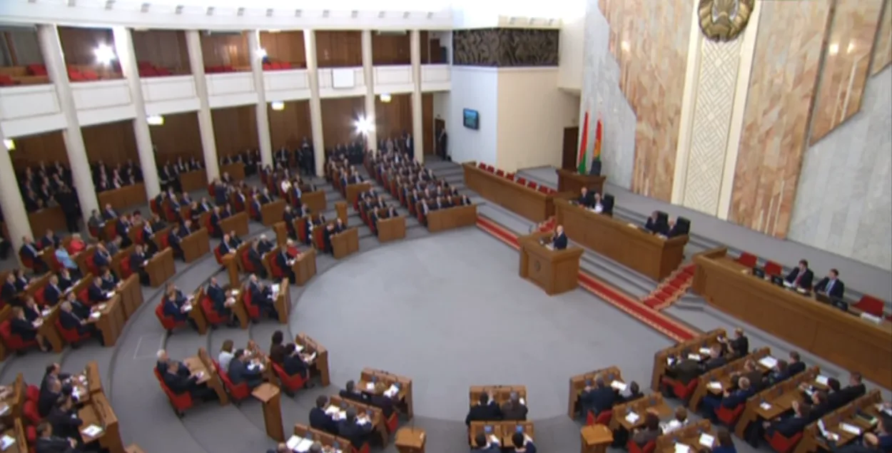 Зразумей, якое пытанне дэпутат задае Лукашэнку (аўдыё)