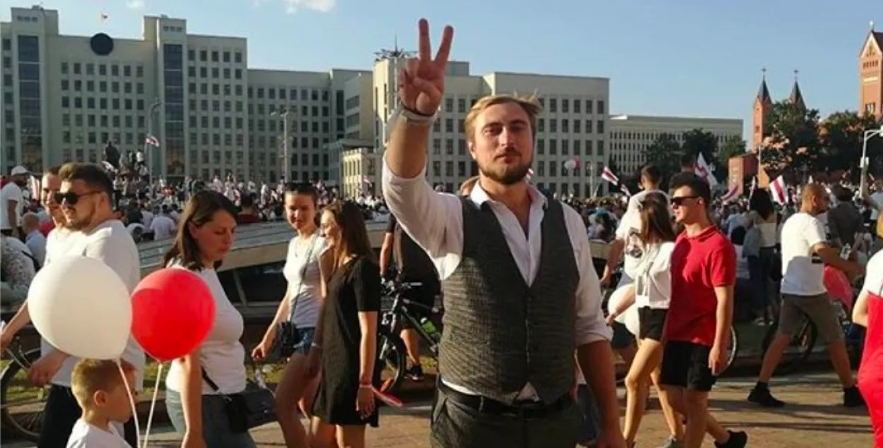 Директор школы рассказал о фальсификациях на выборах… и его не уволили!