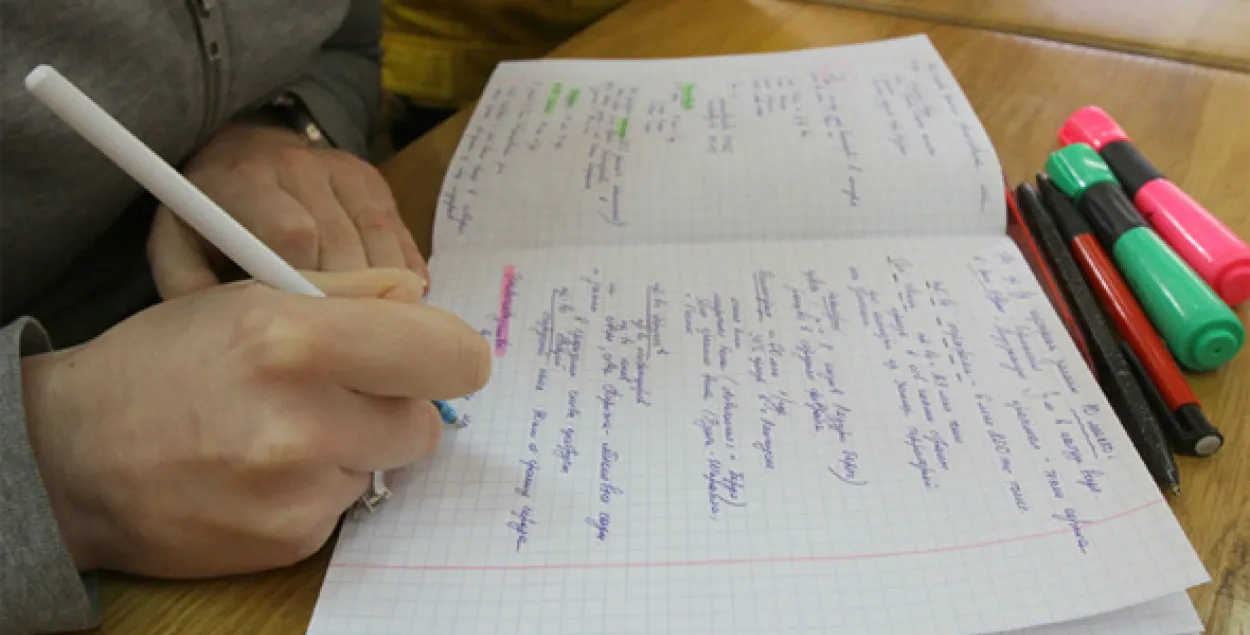 30-гадовая студэнтка ўдарыла хлопца нажом з-за кантрольнай работы