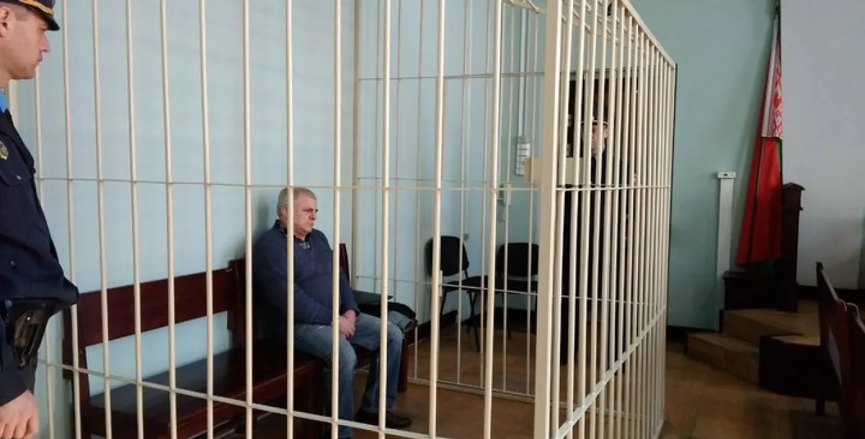 Кіроўца, які збіў людзей каля ГЦ "Замак": На тэхагляд не было грошай