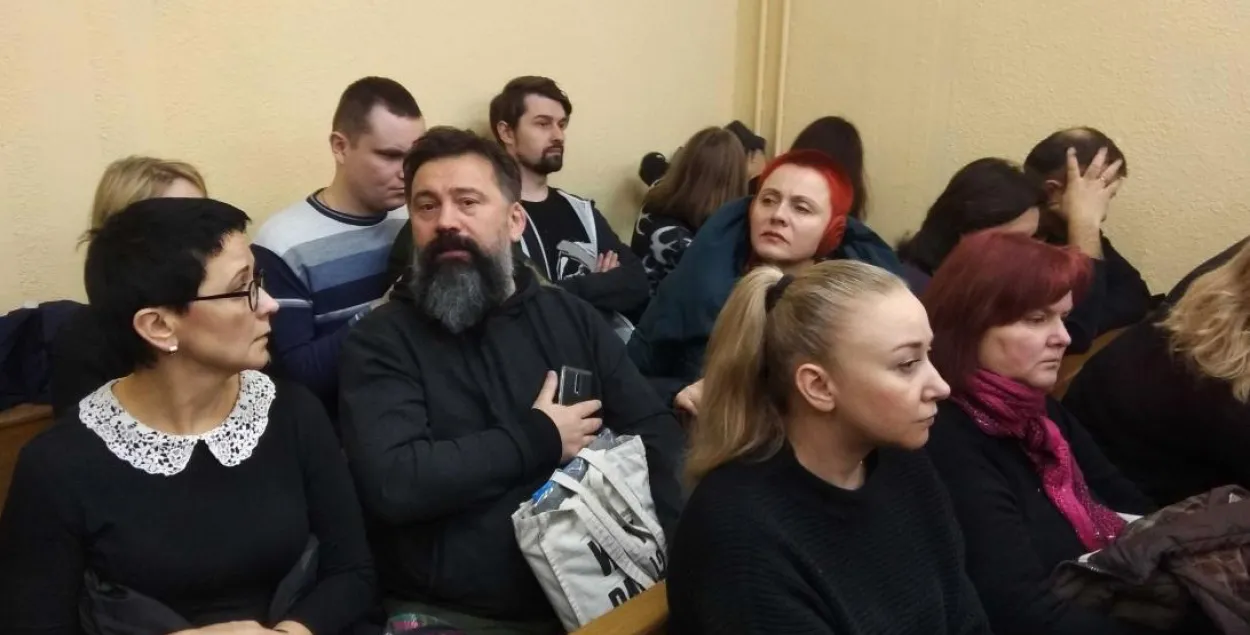 Суд удзельнікаў экстазі-вечарынкі. У зале паседжання.Фота: Марыя Вайтовіч