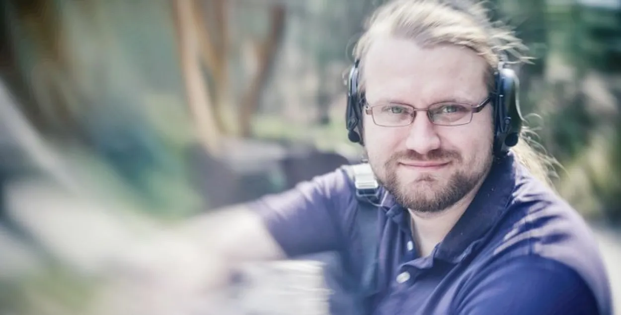 Беларус, якога затрымлівалі за стральбу ў Гдыні, пачаў справу пра захоп зброі