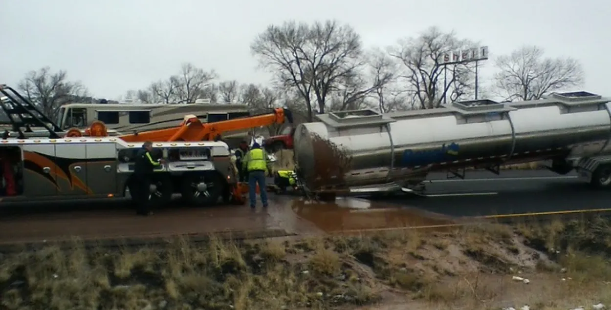 У Арызоне 13 тысяч літраў вадкага шакаладу перакрылі аўтатрасу (фотафакт)