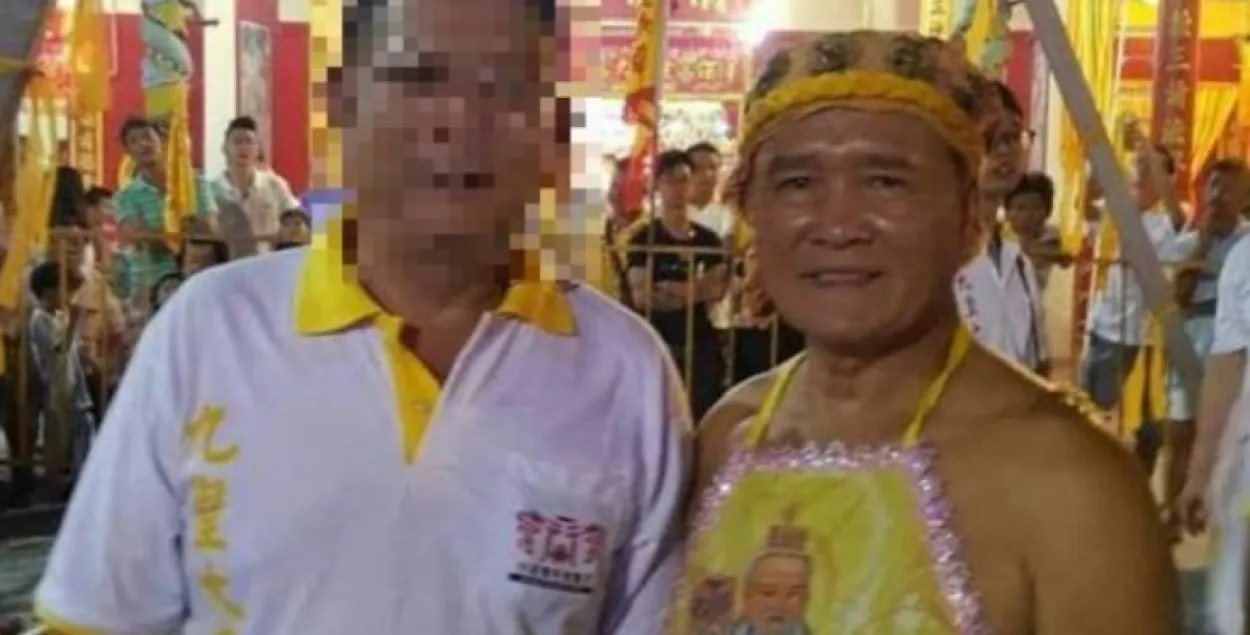 Памёр мужчына, які назваў сябе шаманам і залез у кацёл на вогнішчы