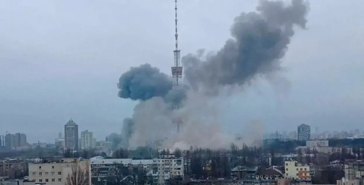 Телебашня в Киеве / Суспильне​