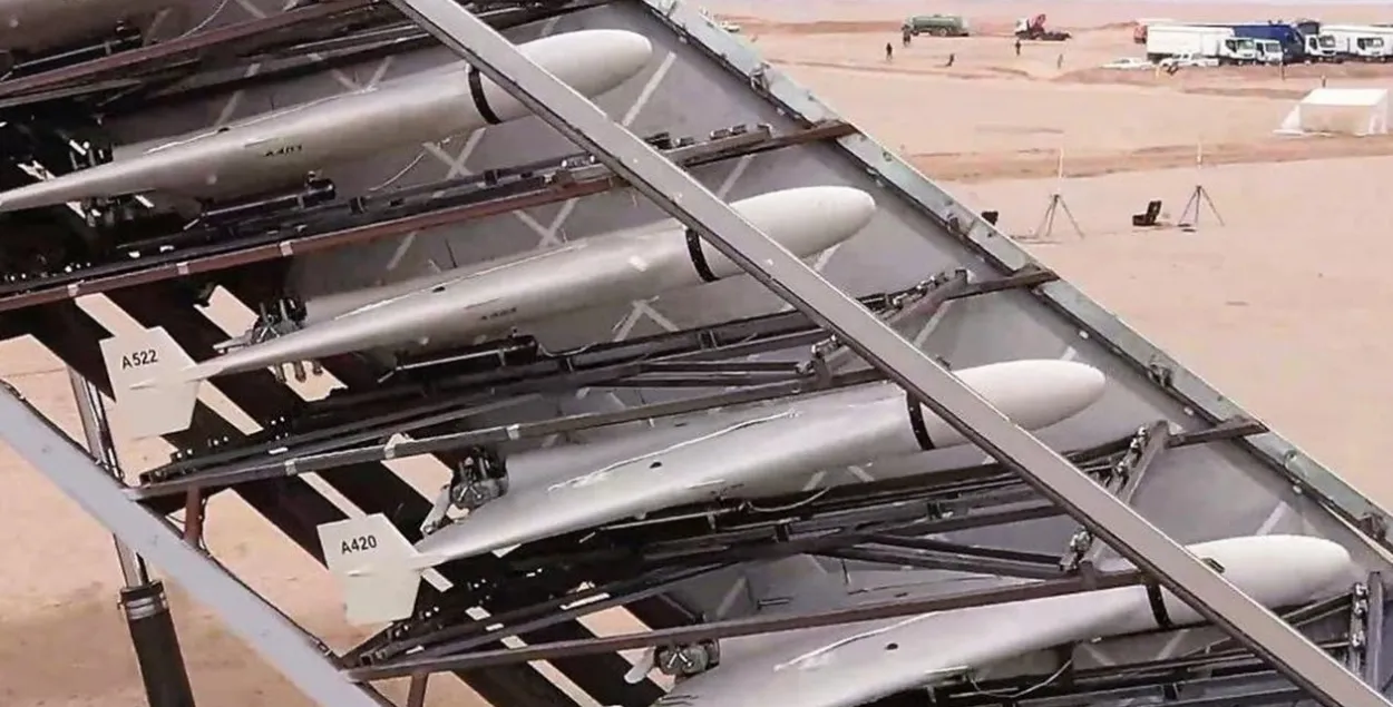 Іранскія беспілотнікі / скрыншот відэа
