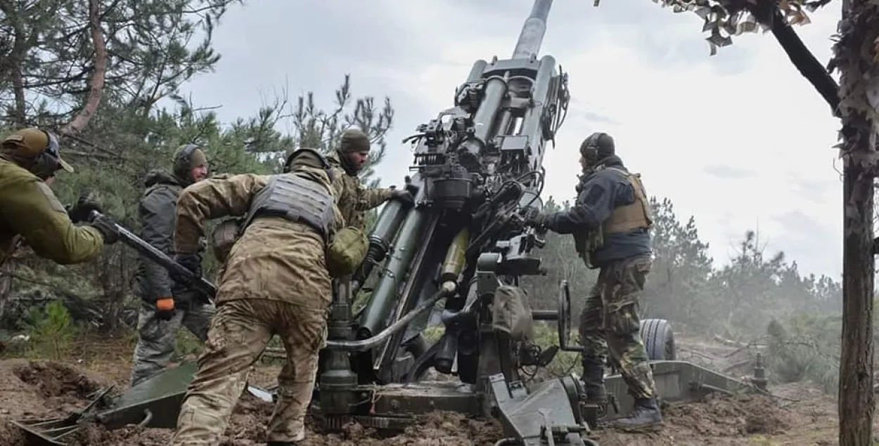 За суткі ўкраінскія вайскоўцы адбілі на Бахмуцкім напрамку каля 30 расійскіх нападаў /&nbsp;facebook.com/GeneralStaff.ua
