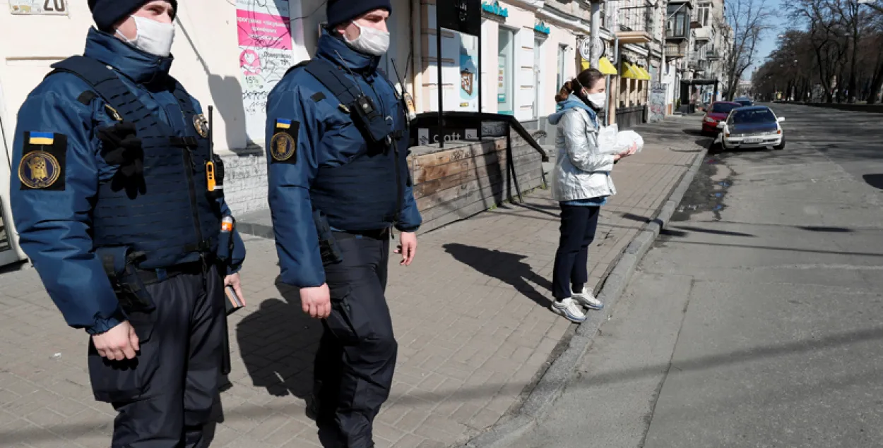 Ва Украіне абвясцілі надзвычайную сітуацыю і працягнулі каранцін да 24 красавіка