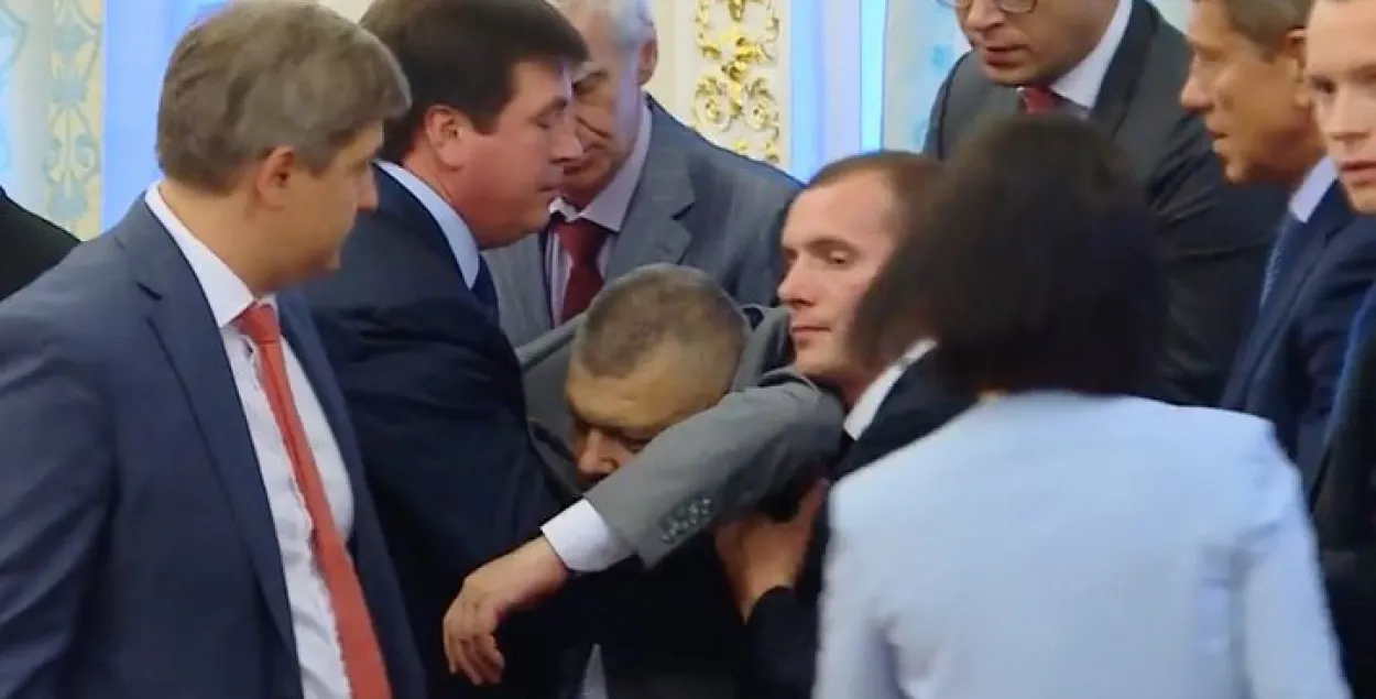 Стала вядома, чаму ўкраінскі памежнік страціў прытомнасць пры Лукашэнку