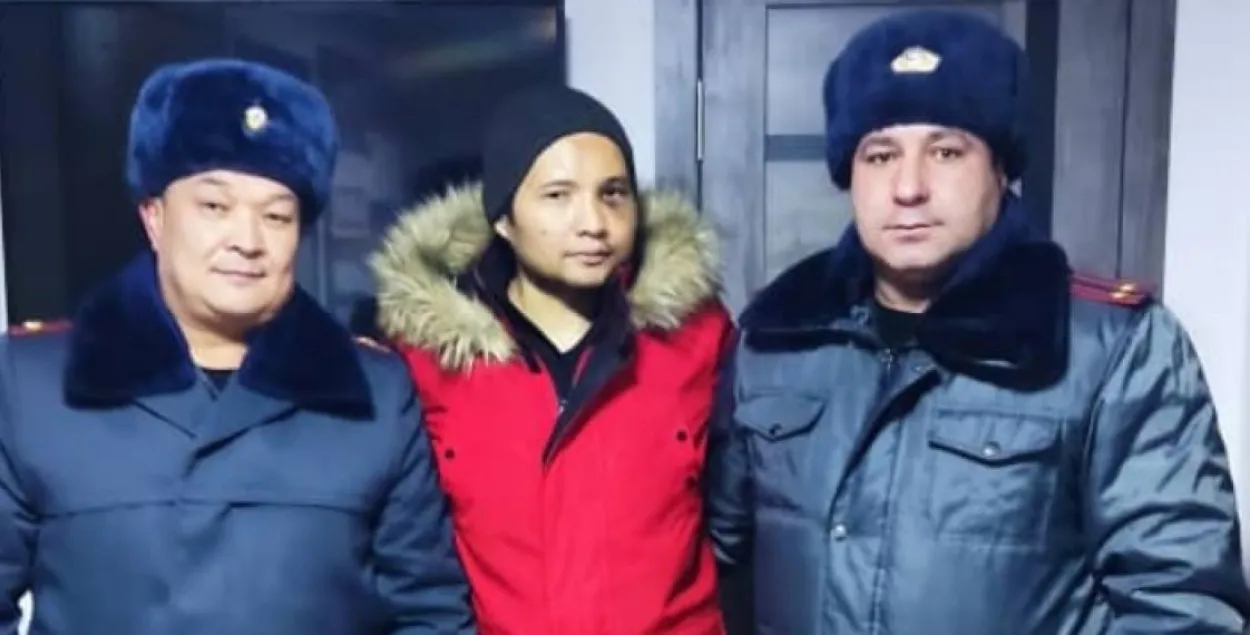 Музыкант Вікрам Рузахунаў пасля вяртання ў Кыргызстан / mvd.gov.kg