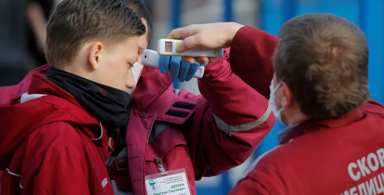 "КоммерсантЪ": Беларусь папрасіла Расію прыслаць маскі і апараты ШВЛ