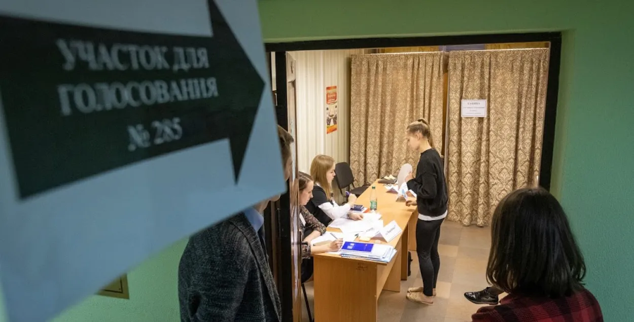 На 300 участках Беларусі пройдзе дзяржаўны exit poll