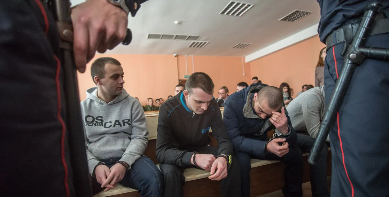 Пацярпелыя па "справе палкі і ягадзіц". Фота: Еўрарадыё