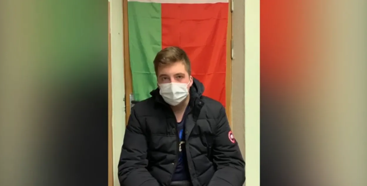 Задержан администратор Телеграм-канала "Белые халаты" / Скриншот с видео МВД